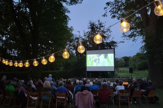 Der Kino-Sommer endet mit dem preisgekröntem Dokumentarfilm „Das Salz der Erde“ von Wim Wenders und Juliano Ribeiro Salgado.