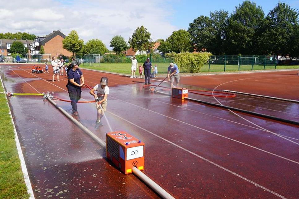 Geschick und Schnelligkeit war bei diesem Spiel gefragt.