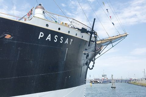 Saisonauftakt am 28. März: Viermastbark PASSAT feiert drei Jubiläen