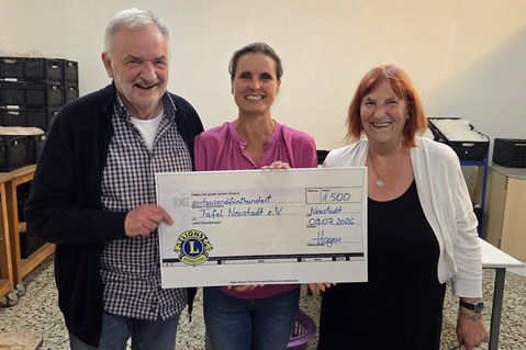Olf Leder, Stephanie Hagen und Gabriela Nellies (v. lks.).