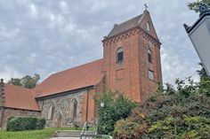 Die Marienkirche Schönkirchen soll künftig mit einer Wärmepumpe geheizt werden.