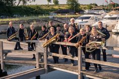 Die Bandfelder versprechen einen unterhaltsamen Abend mit Bigband-Sound.