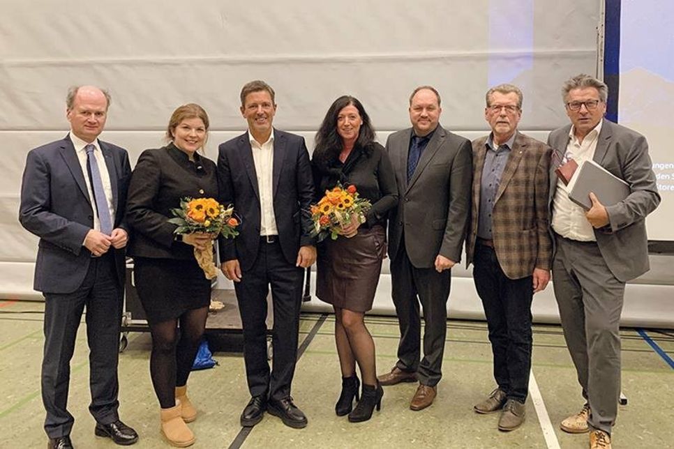 Gruppenfoto nach der Wahl (v.l.): Jörg Bülow, Julia Samtleben, Thomas Keller, Bettina Schäfer, Timo Gaarz, Hans-Jürgen Krause und Andreas Zimmermann.