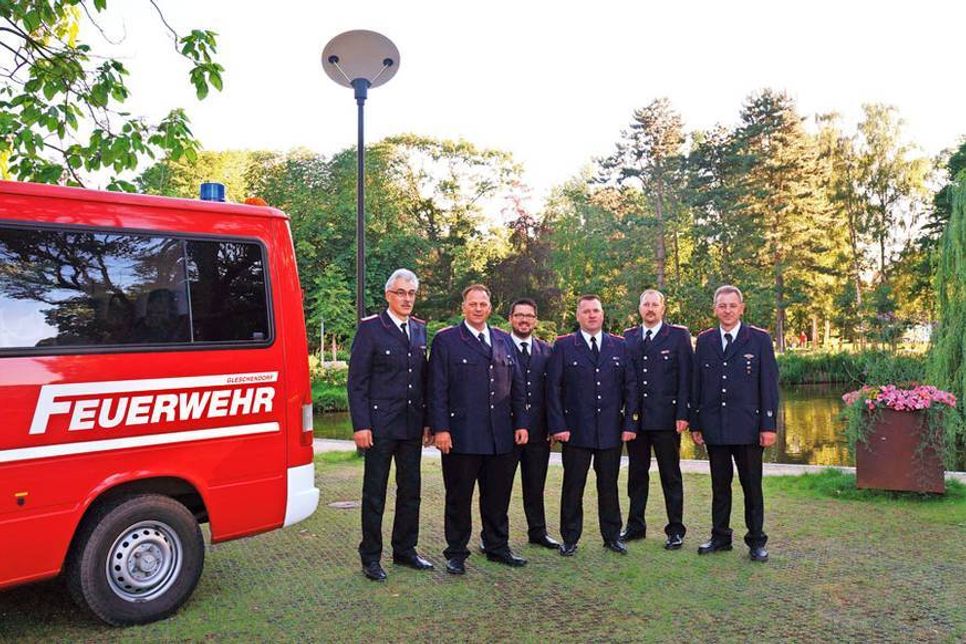 Norbert Thode (von links), Markus Rabe, Patrick Bönig, Carsten Staack, Marcus Pump und Stephan Pelz, Ortswehrführer von Gleschendorf. (Foto: Niklas Rabe)