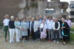 Gruppenfoto vor dem Küstengymnasium.