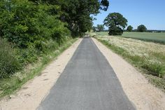 Der erste Abschnitt des neuen Radweges von Lensahn nach Schönwalde ist bis Wahrendorf fertig.