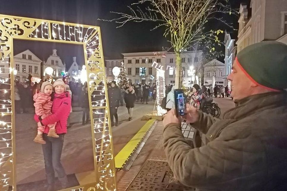 Georg Biss fotografierte Enkelin Carlotta und Ehefrau Telse Biss an einem der vielen Foto-Spots.