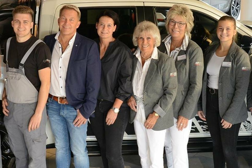 Familie Hagen 2022: Lukas Hagen, Markus und Tanja Hagen, Karin Hagen, Britta Höppner und Luisa Hagen (v. lks.).