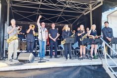 Traditionell findet auf dem Timmendorfer Platz wieder das Warm Up-Konzert zur „JazzBaltica“ mit der OGT-Big Band und Nils Landgren statt, diesmal unterstützt vom New Orange Swing Orchestra.