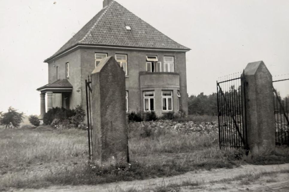 Das Wohnhaus des Lindenhofes stand einst ziemlich allein am Ende von Preetz.
