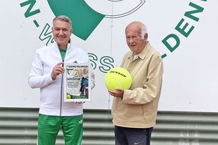 Gero Klinge wurde für 70 Jahre Mitgliedschaft geehrt.